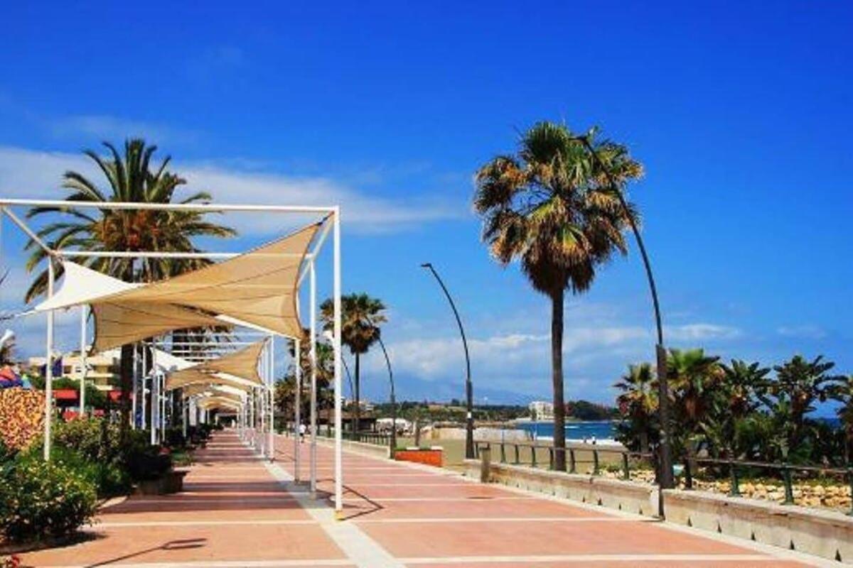 Espectacular Piso En Primera Linea De Playa Estepona Zewnętrze zdjęcie